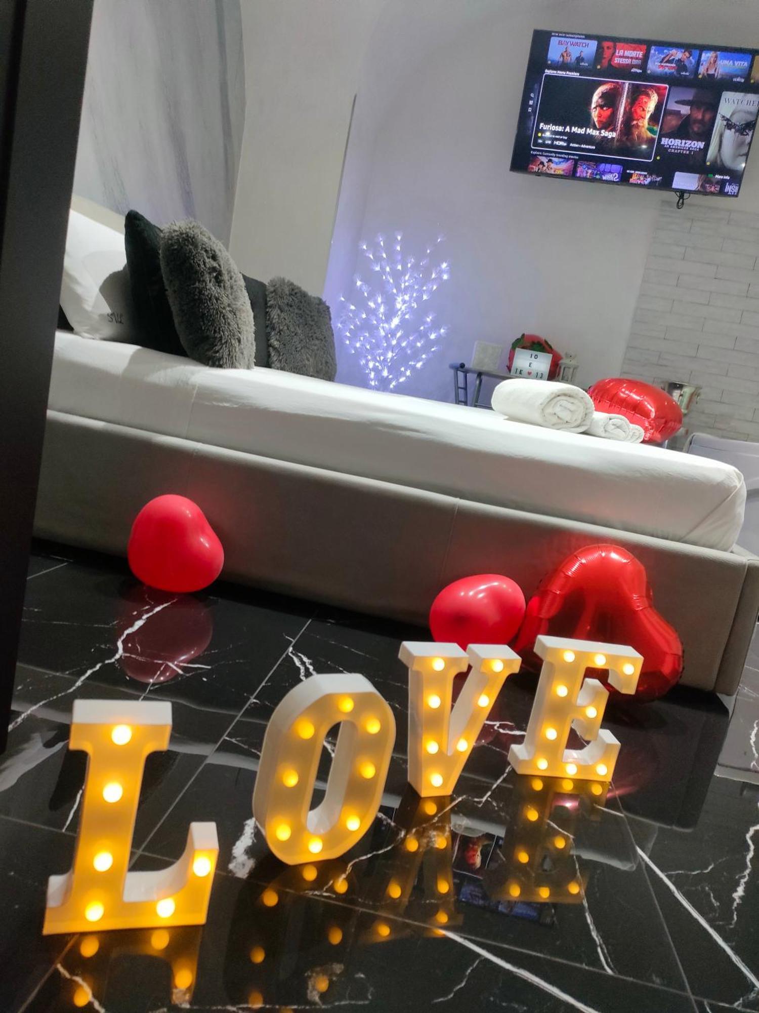 Vico Li Cuti Love hôtel *